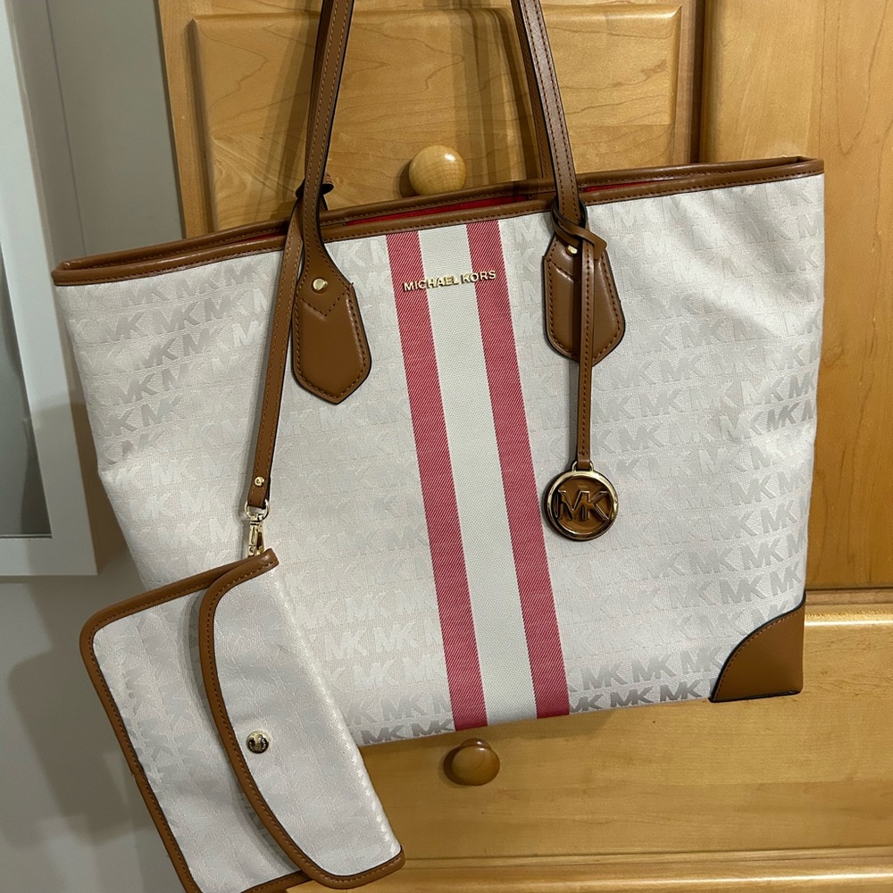 Michael Kors tote with wristlet
